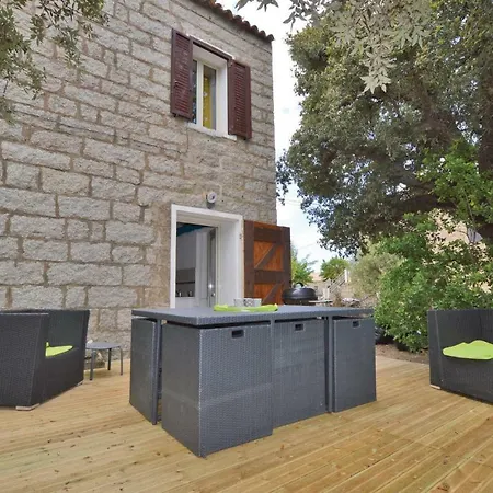 Four Bedroom Holiday In Hébergement de vacances *
