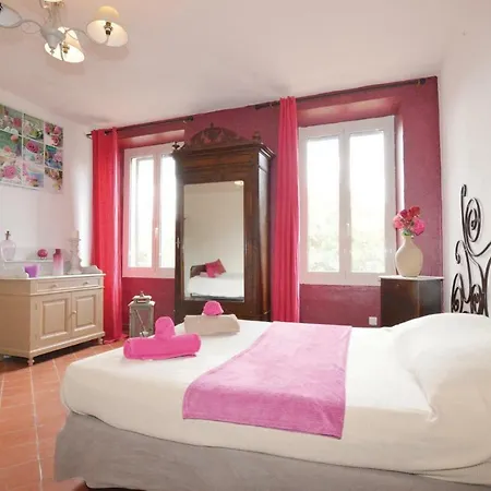 Four Bedroom Holiday In *